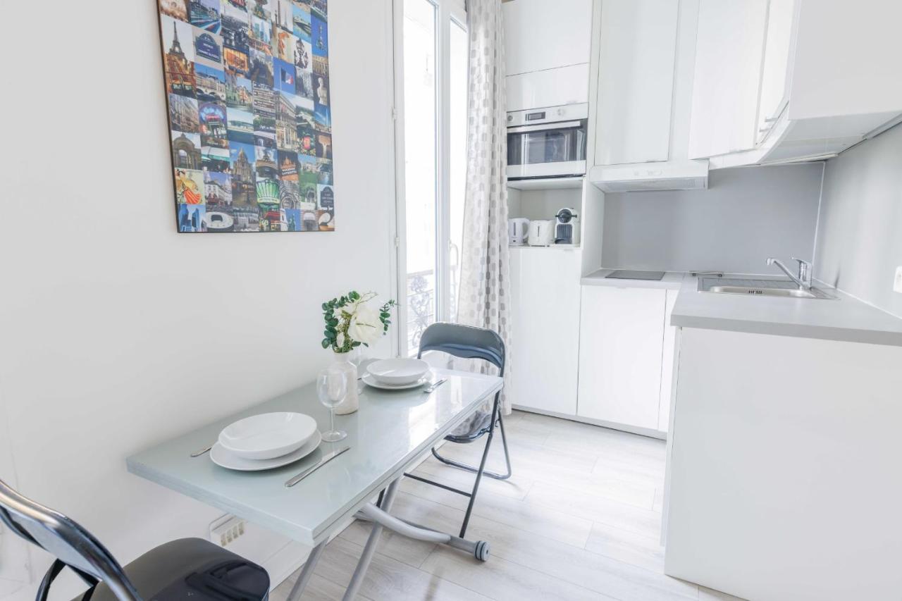 شقة باريس  في Cozy Studio In The Heart Of Montmartre - Blanches 2 المظهر الخارجي الصورة