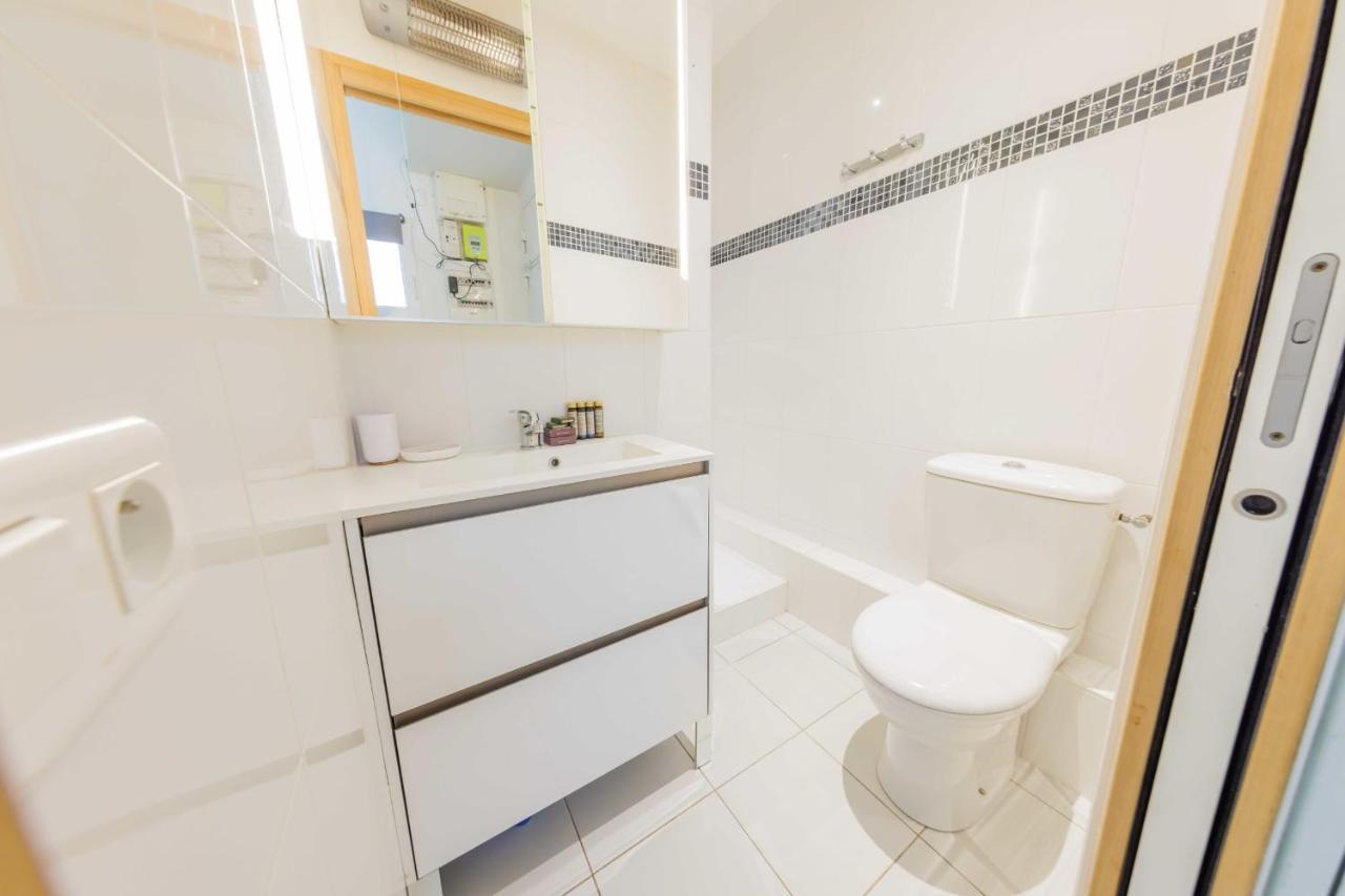 شقة باريس  في Cozy Studio In The Heart Of Montmartre - Blanches 2 المظهر الخارجي الصورة